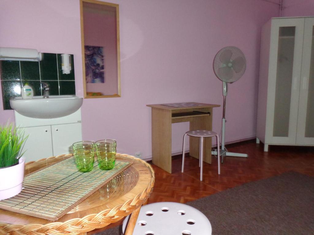 Hostel Taurus Krasków Δωμάτιο φωτογραφία