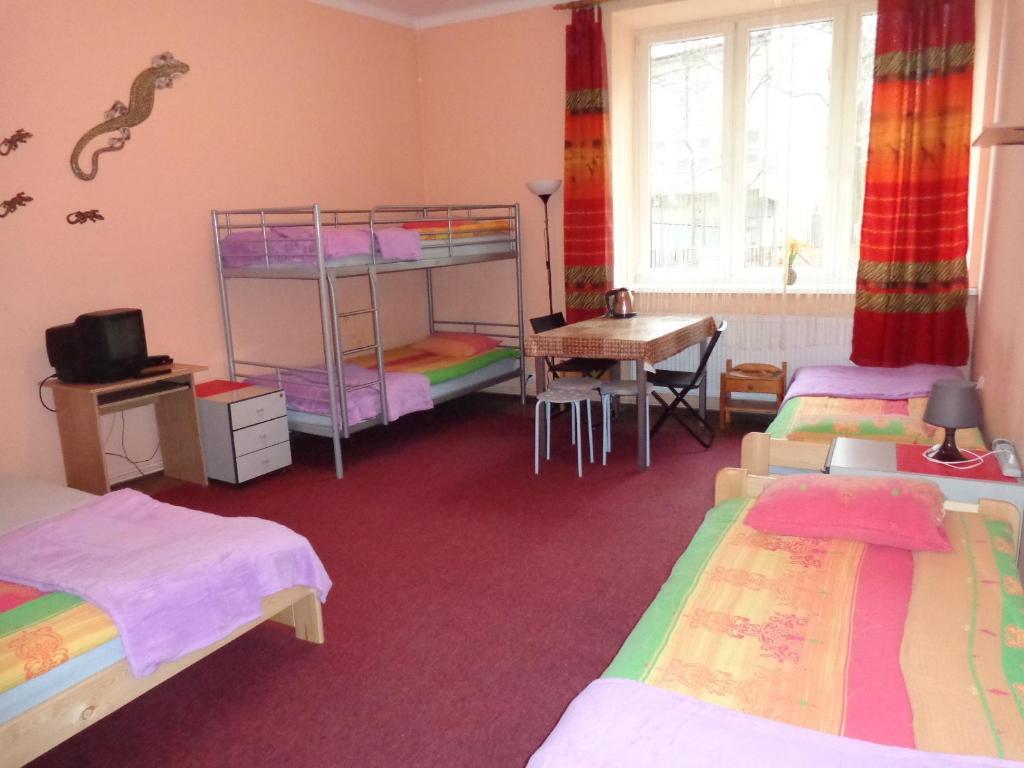 Hostel Taurus Krasków Δωμάτιο φωτογραφία