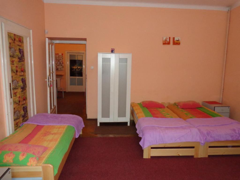 Hostel Taurus Krasków Δωμάτιο φωτογραφία